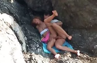 XXX Polisi menghukum pekerja peternakan yang malas. bokep gemuk cantik