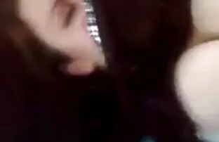 XXX Melepaskan pakaian bokep gemuk hamil Sara Hamilton tertangkap dan kemudian hancur