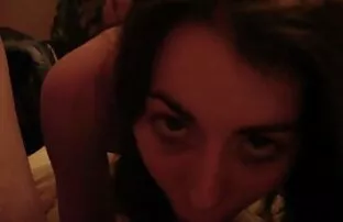 XXX Menjual klien mendorong vagina melalui pantyhose sex nenek gemuk