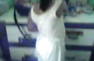 XXX Mesin seks, adik, berdiri, gaya video xxx wanita gendut pelacur mengarah ke orgasme.