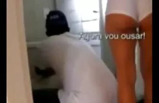 XXX Si pirang mengisi bokek gendut makanannya dengan protein dari sperma suaminya.