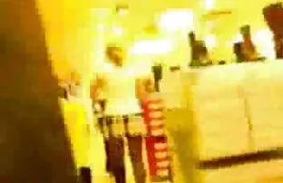 XXX Seks mahasiswa Rusia adalah seorang pria bokep ibu ibu gendut pada kamera dengan koleksi film rumah.