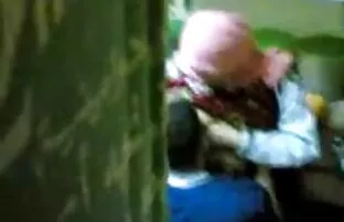 XXX Nenek bokep hamil gemuk pembantu bergabung dengan pasangan