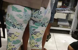 XXX 3D memukul. video xxx gendut
