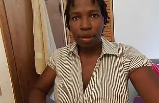 XXX Gadis anjing liar Rusia film bokep wanita gemuk dalam permainan.