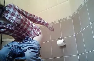 XXX red bokep ibu gendut queen terlalu banyak mengeluarkan suara.